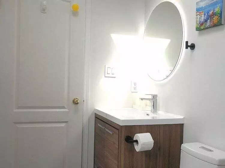 ペンション Marpole Guest House