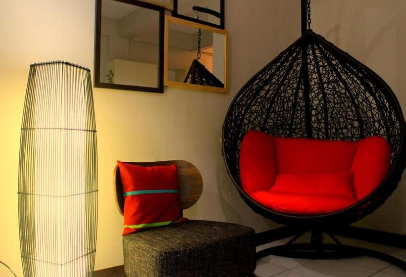 Pensiune Tagaytay Modern Guesthouse  City Center