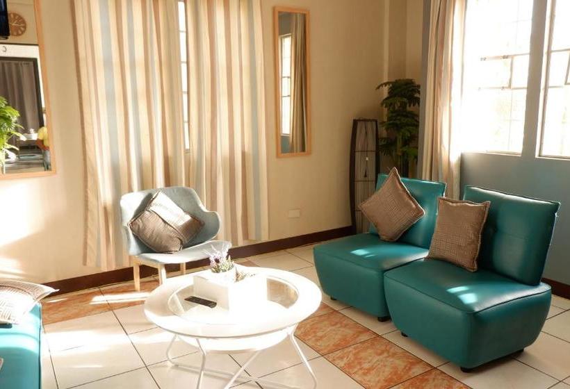 Pensiune Tagaytay Modern Guesthouse  City Center