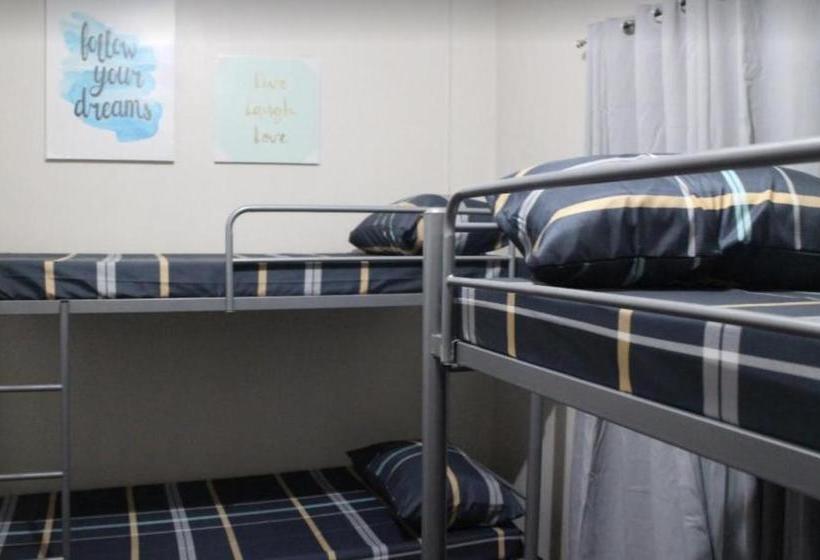 Pensiune Tagaytay Modern Guesthouse  City Center