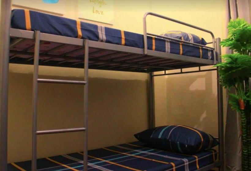 Pensiune Tagaytay Modern Guesthouse  City Center