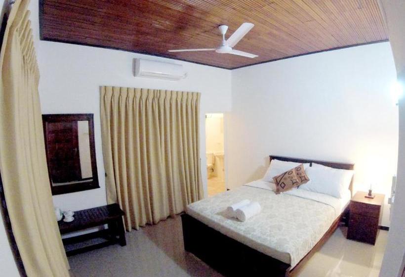 بنسيون Igloo Airport Villa