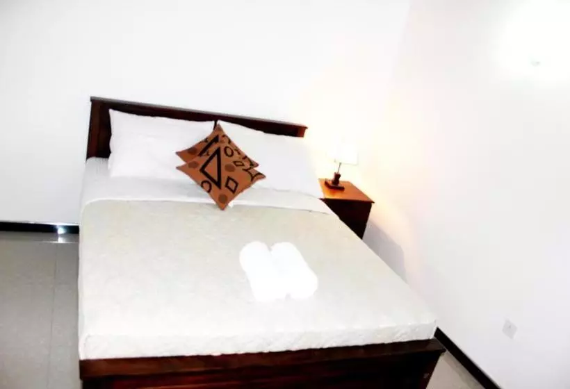 Majatalo Igloo Airport Villa