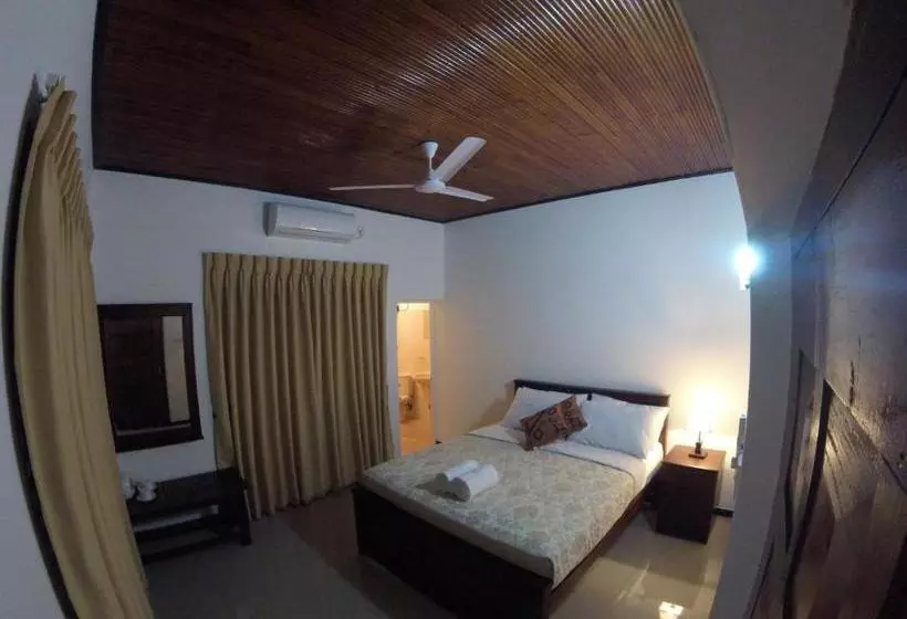 Majatalo Igloo Airport Villa