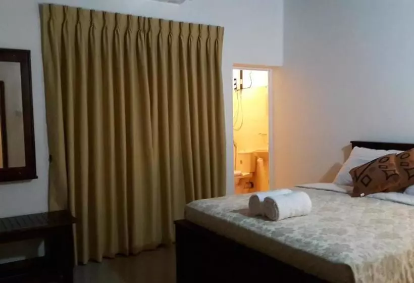 Majatalo Igloo Airport Villa