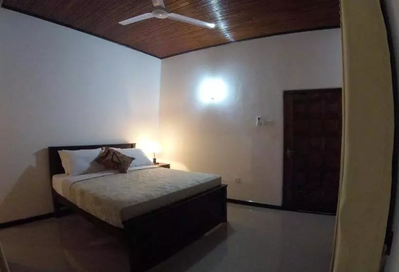 Majatalo Igloo Airport Villa