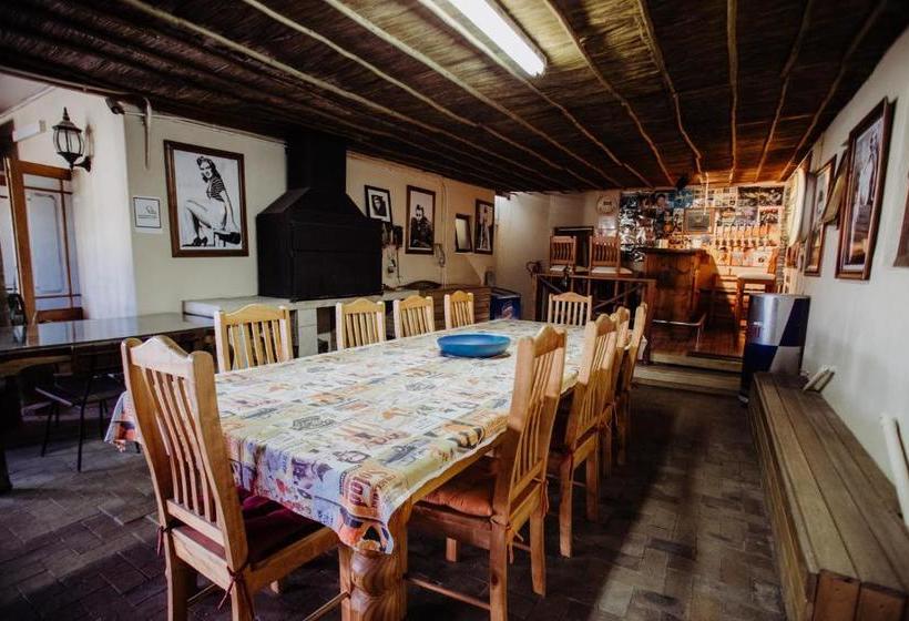 بنسيون Ruxmian Lodge