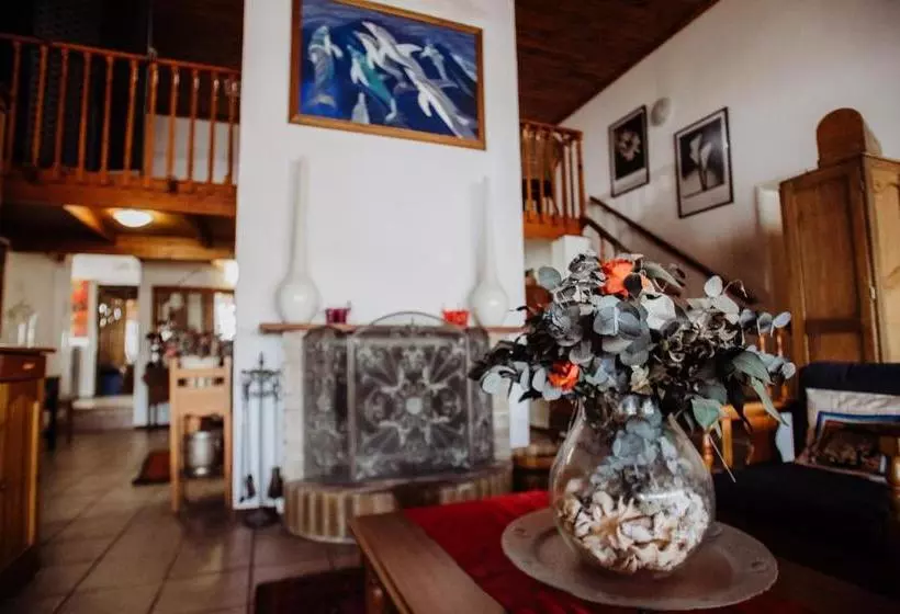 Majatalo Ruxmian Lodge