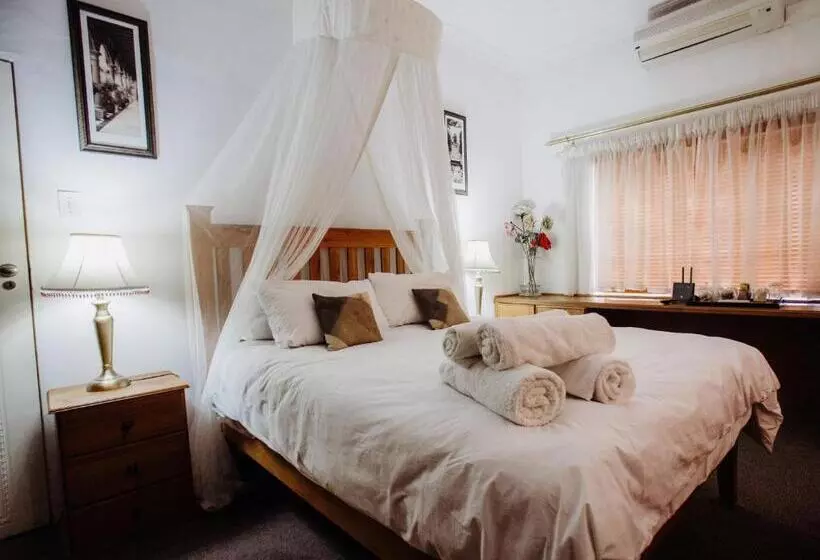 Majatalo Ruxmian Lodge