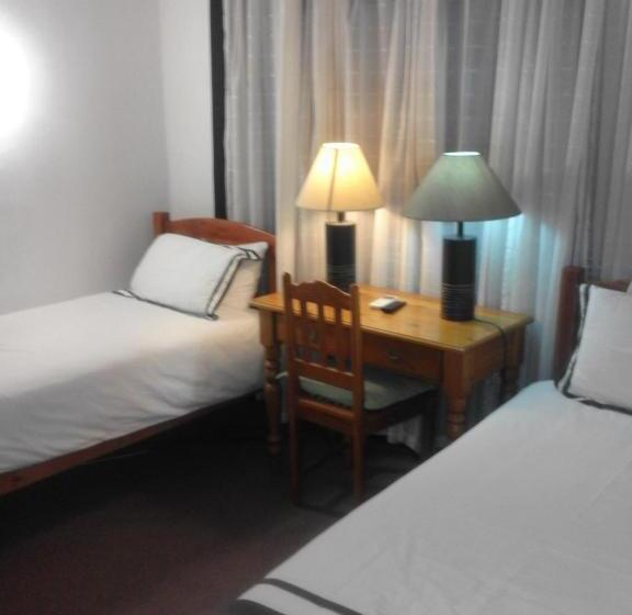 بنسيون Ruxmian Lodge