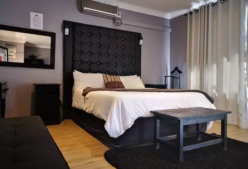 ペンション The Green Olive Guesthouse