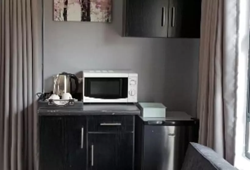 ペンション The Green Olive Guesthouse