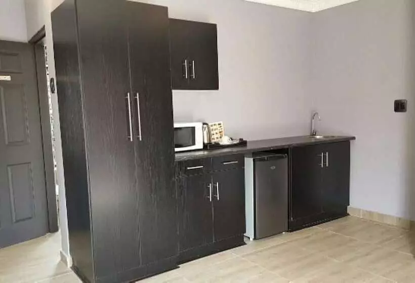 ペンション The Green Olive Guesthouse