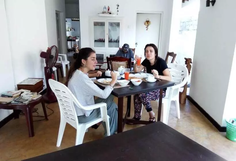 Majatalo The Sea House