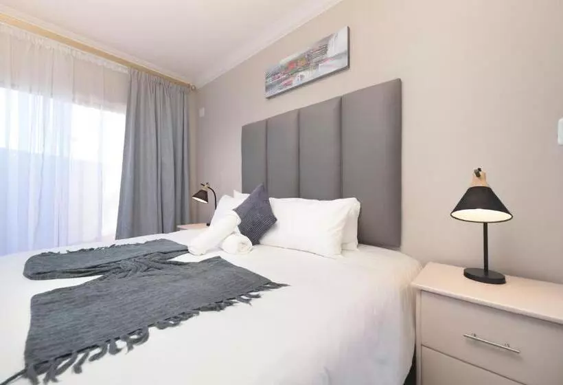 پانسیون King Guest Lodge