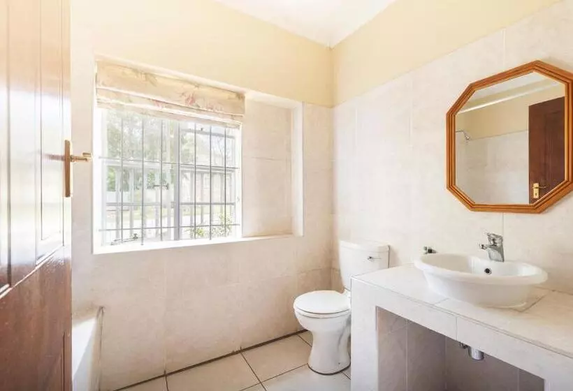 ペンション Oak Lodge Guest House