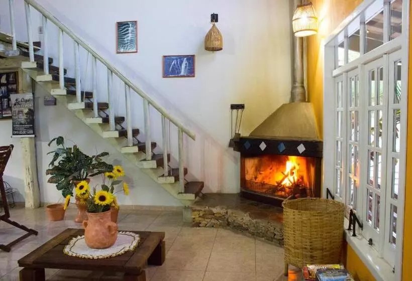 Majatalo Pousada Canto Das Aguas