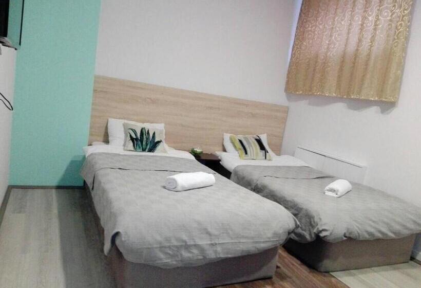 پانسیون Sleep&go Guest House