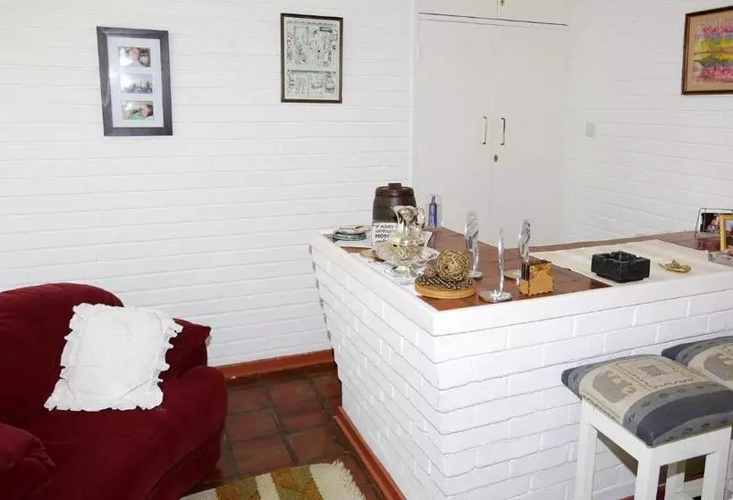 پانسیون Fleming Place