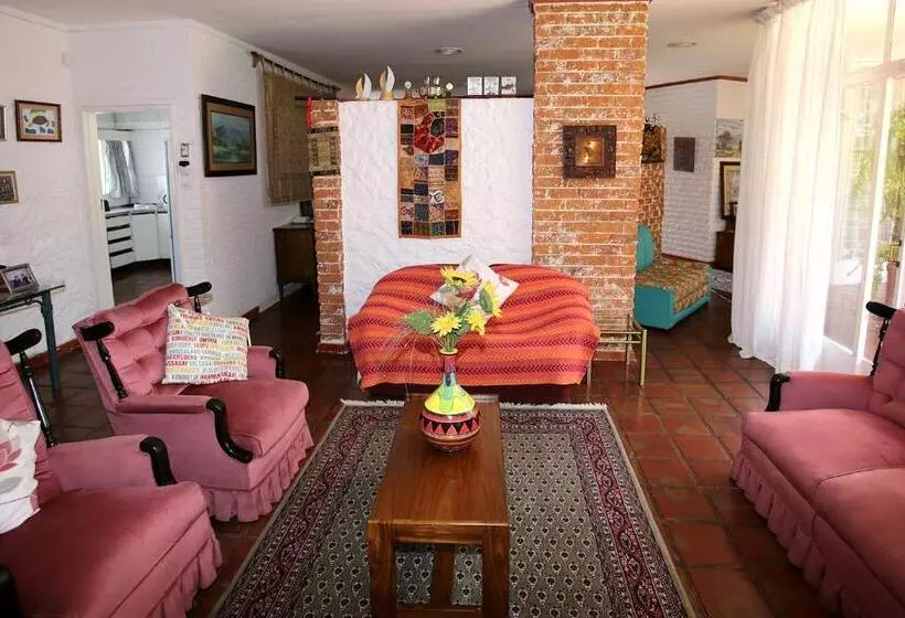 پانسیون Fleming Place