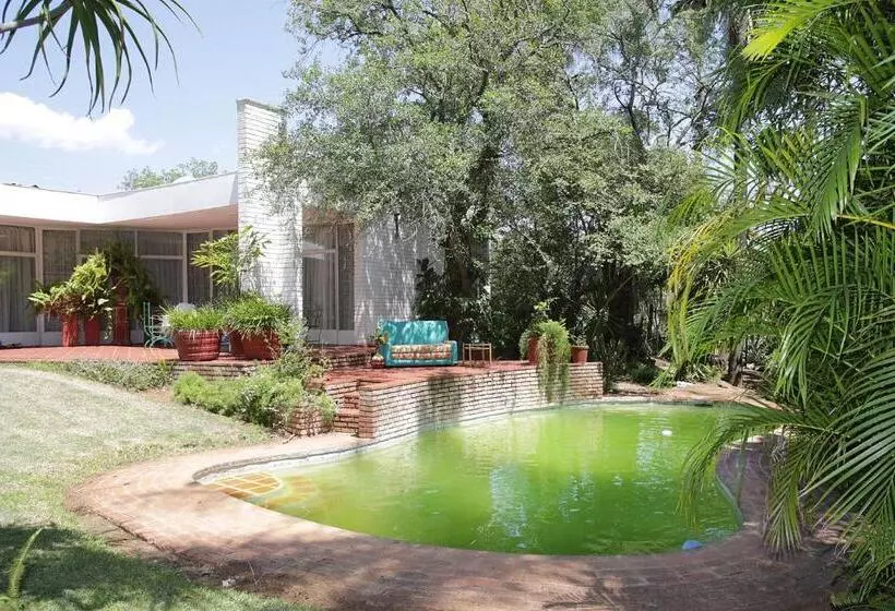 پانسیون Fleming Place