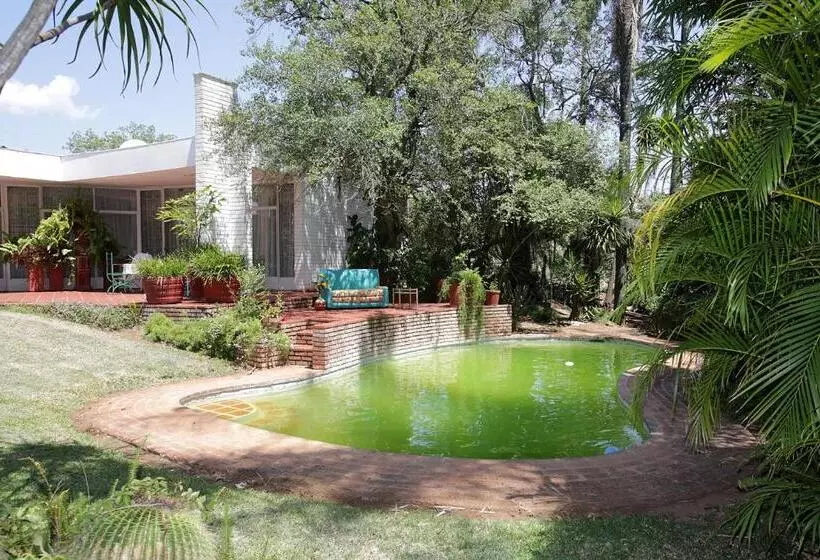 پانسیون Fleming Place