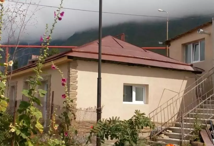 پانسیون Mount Guest