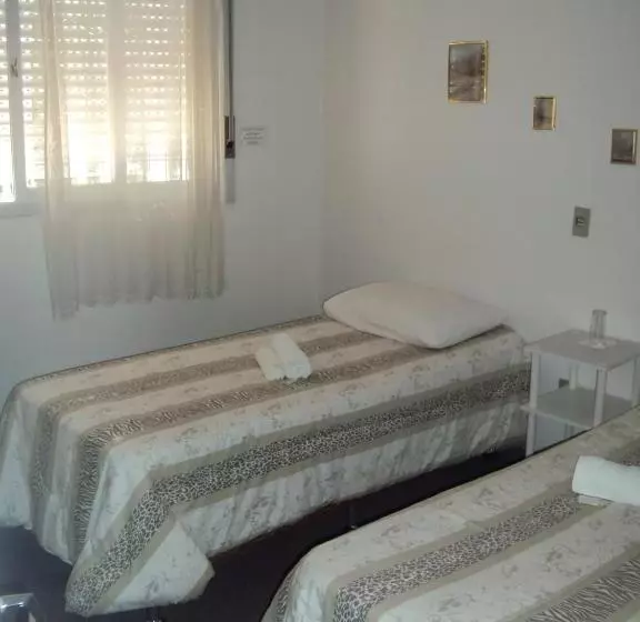 ペンション Pousada Dona Luiza