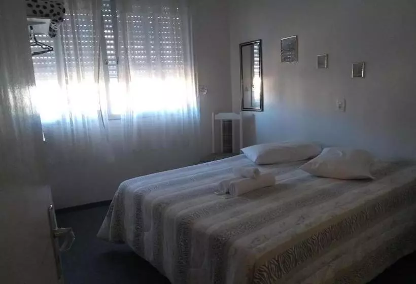 ペンション Pousada Dona Luiza