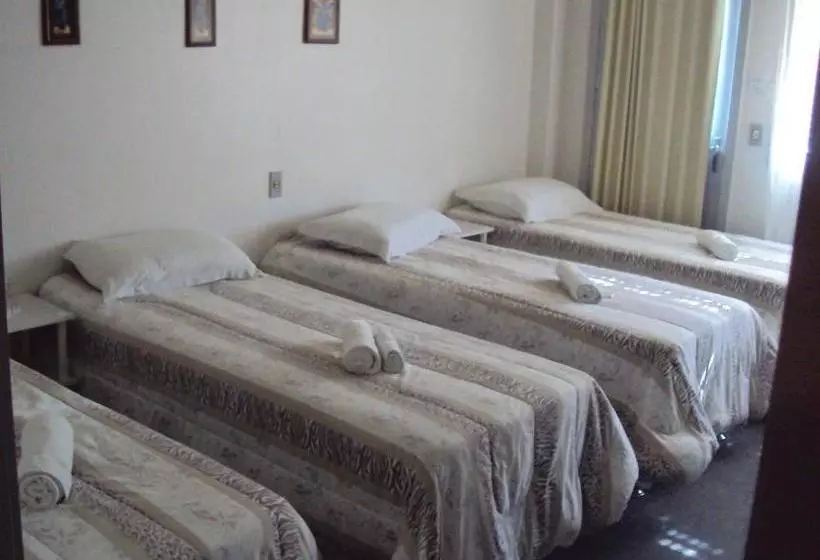 ペンション Pousada Dona Luiza