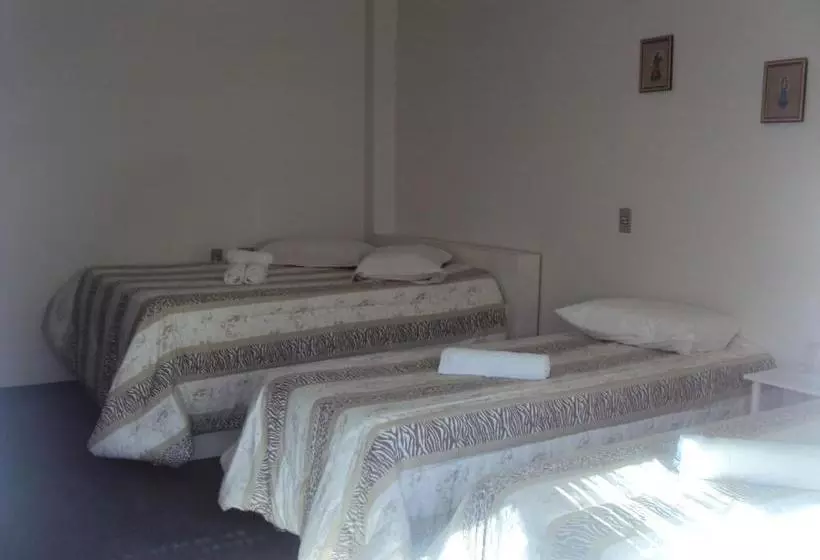 ペンション Pousada Dona Luiza