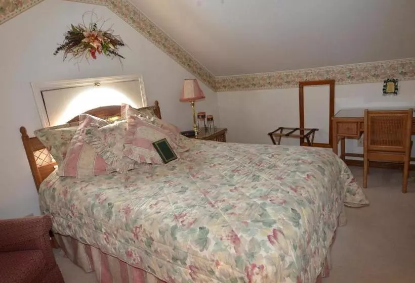 هاستل Arbor Hill Inn