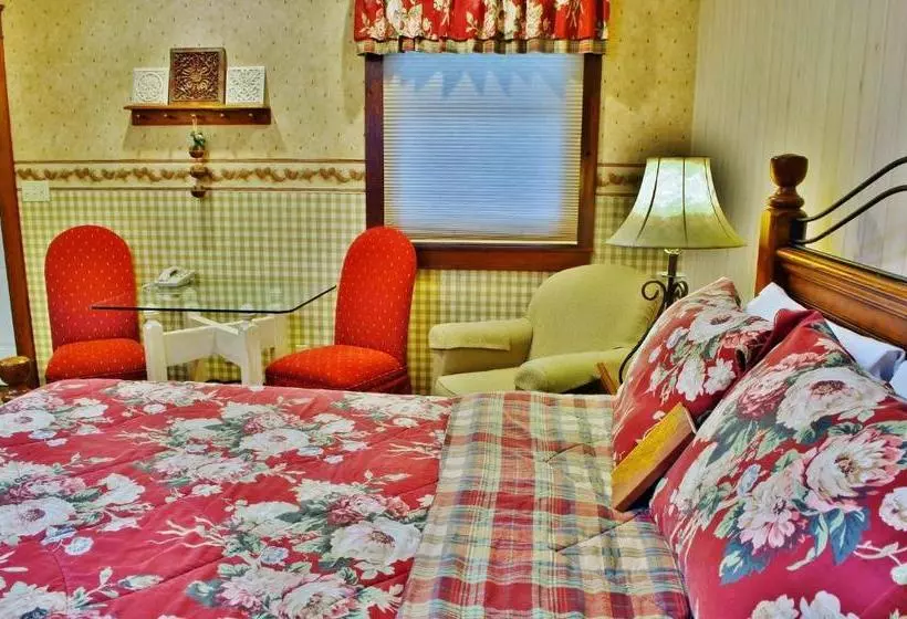 هاستل Arbor Hill Inn