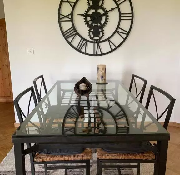 Retkeilymaja Bed & Breakfast Region Murtensee