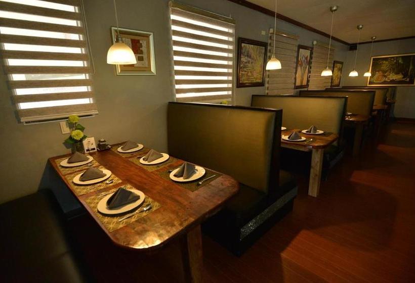 הוסטל Roz And Angelique S Inn & Suites