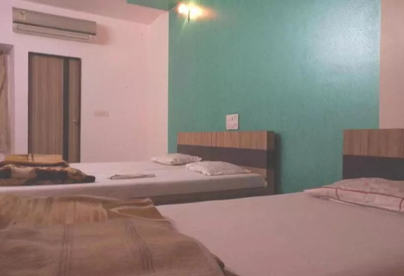 Hôtel Pariwar