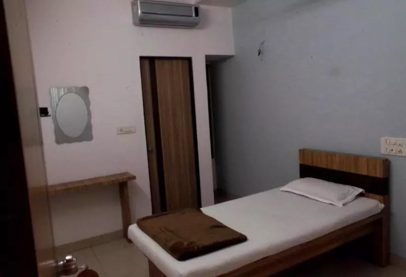 Hôtel Pariwar