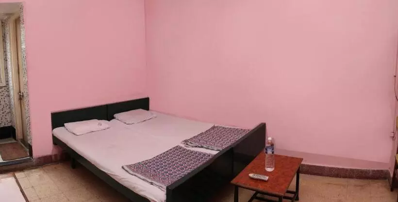ペンション Solanki Guest House