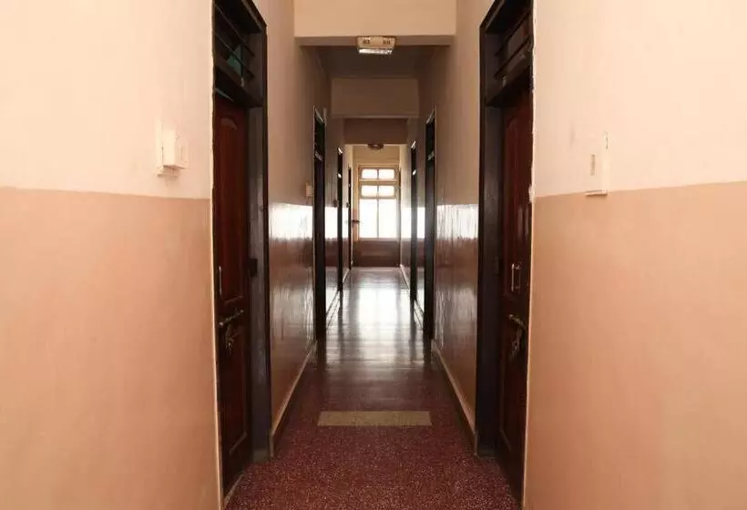 ペンション Solanki Guest House