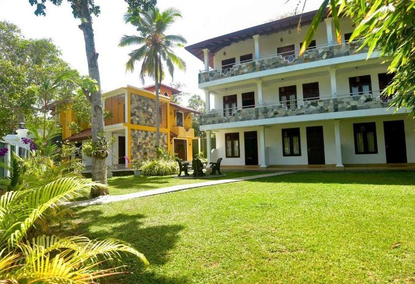 بنسيون Villa De White Sambur