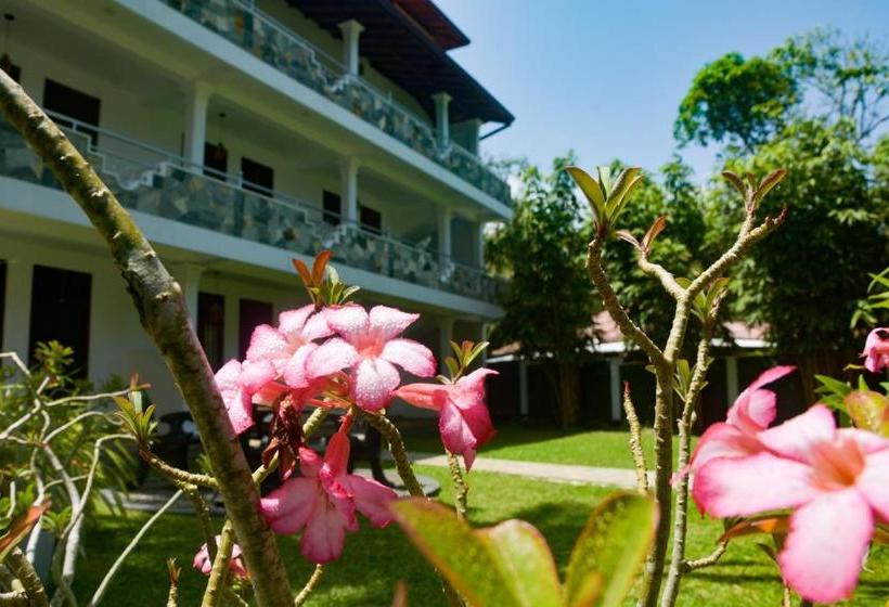 بنسيون Villa De White Sambur