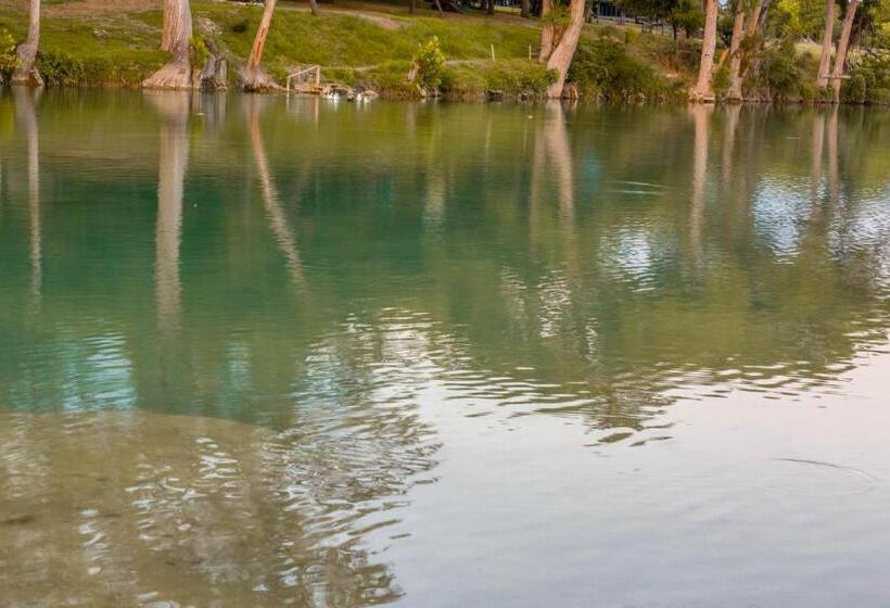 فندق صغير 7a Ranch