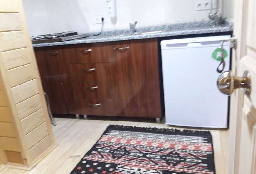 Meleklerin Evi Apart