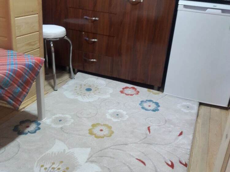 Meleklerin Evi Apart