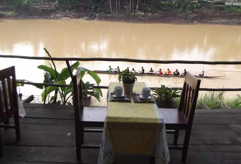 ペンション Ban Vivanh Chambres D'hotes