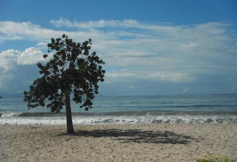 پانسیون Pousada Entre Paraísos