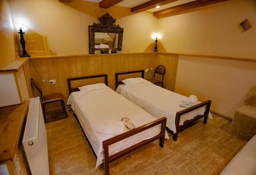 پانسیون Qilimcha S Guesthouse Art Museum