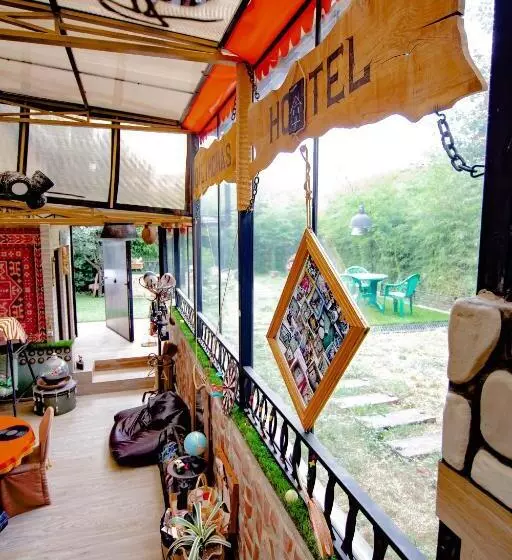پانسیون Qilimcha S Guesthouse Art Museum