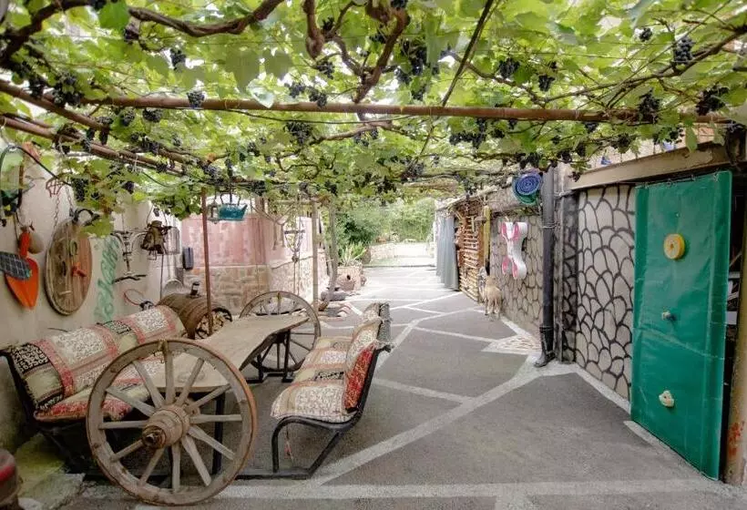 پانسیون Qilimcha S Guesthouse Art Museum