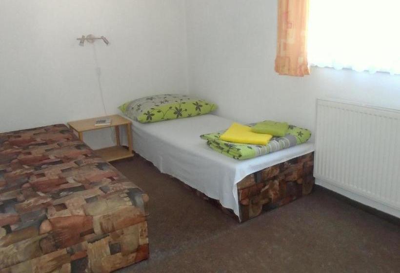 بنسيون Wellness Penzion Lázně Jablonec